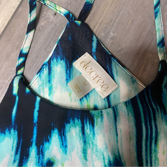 Blue Pattern Flowy Blouse Tank Top Medium - Picture 2 of 3